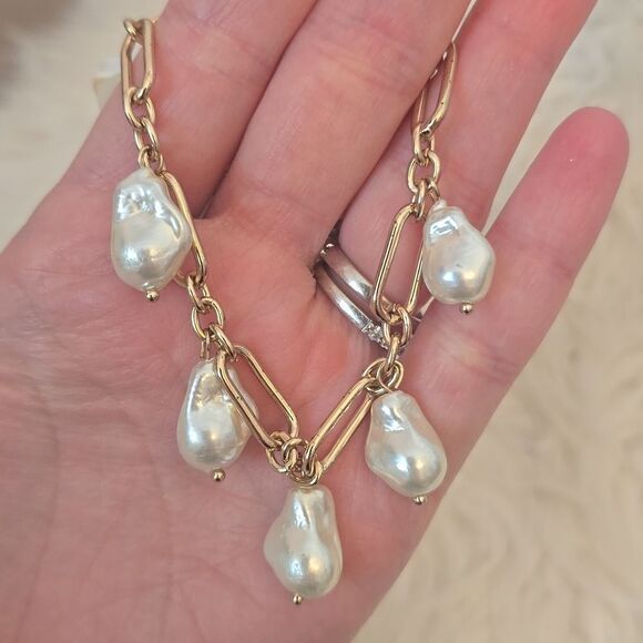 NWT Pearls & Gold Link Bracelet - Picture 2 of 2